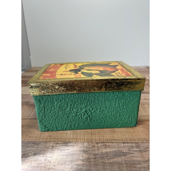 Vintage Green & Gold Decorative Box With French Eau De Noix Serres Advertising A - Picture 2 of 4